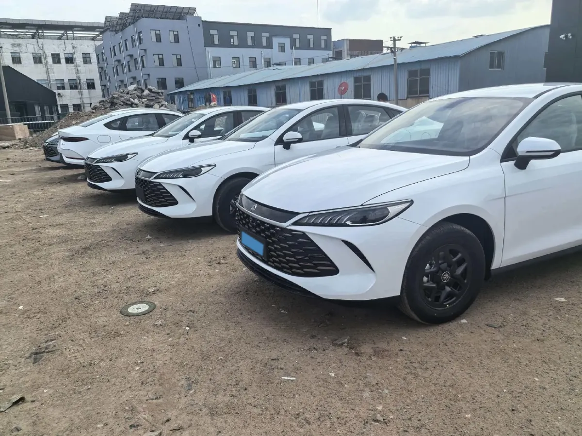 2025 BYD Qin Plus 1.5L 101HP L4 E-CVT PHEV,autocango,china used car exporter,china ev exporter,chinese used car exporter,chinese used ev exporter