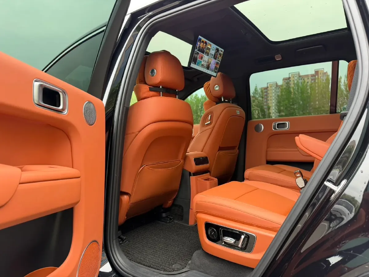 2024 Li L9 Range Extended 154HP REEV 52.3KWH,autocango,china used car exporter,china ev exporter,chinese used car exporter,chinese used ev exporter