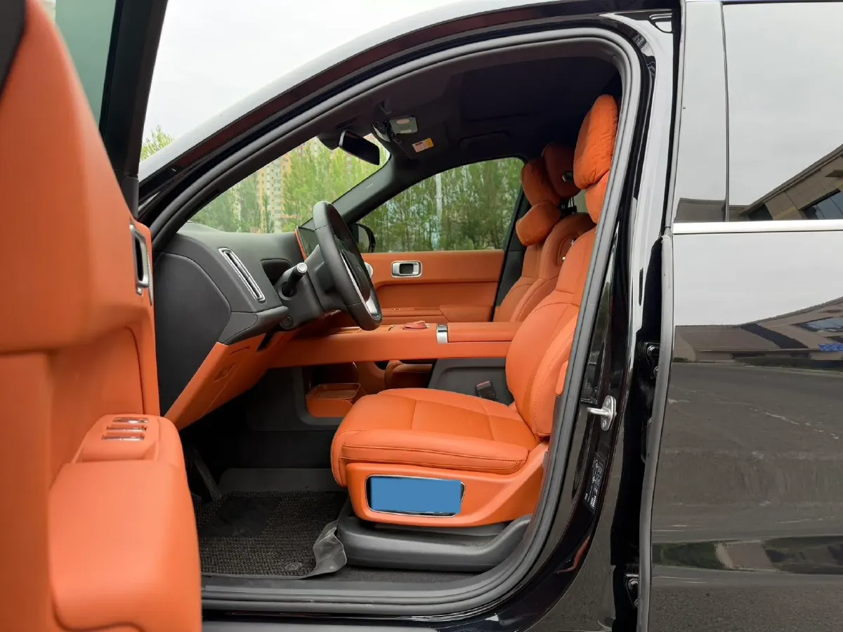 2024 Li L9 Range Extended 154HP REEV 52.3KWH,autocango,china used car exporter,china ev exporter,chinese used car exporter,chinese used ev exporter