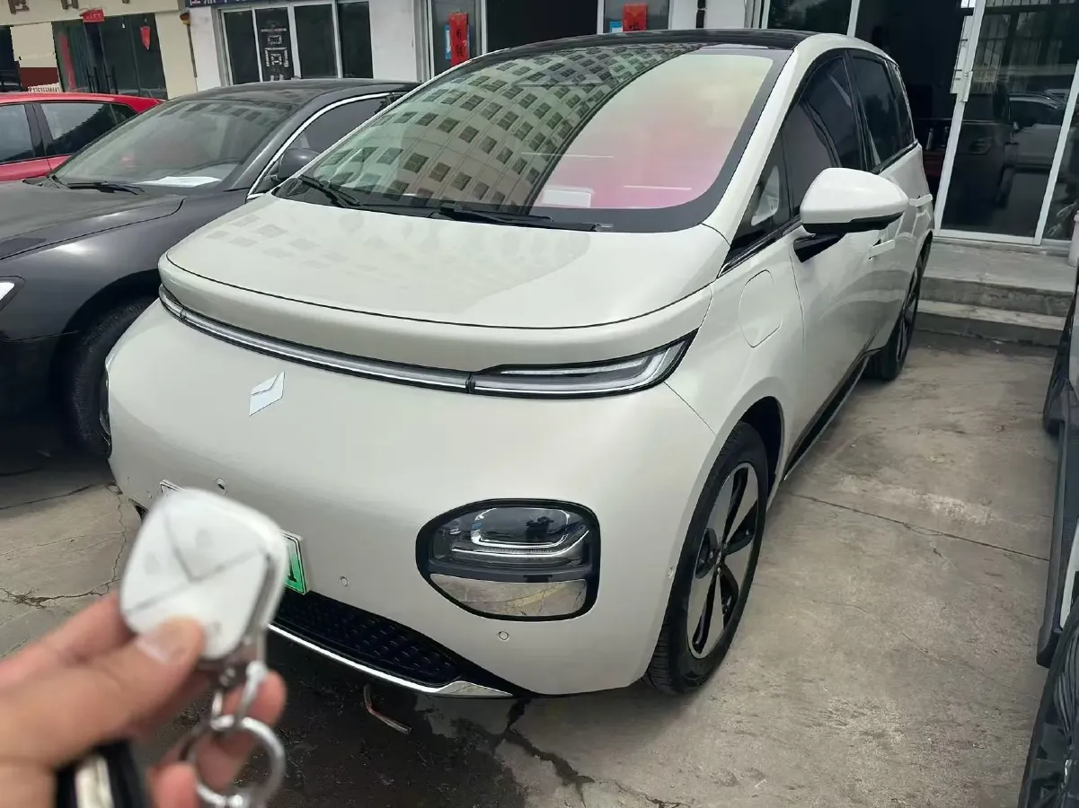 2023 BaoJun Cloud BEV 50.6KWH,autocango,china used car exporter,china ev exporter,chinese used car exporter,chinese used ev exporter