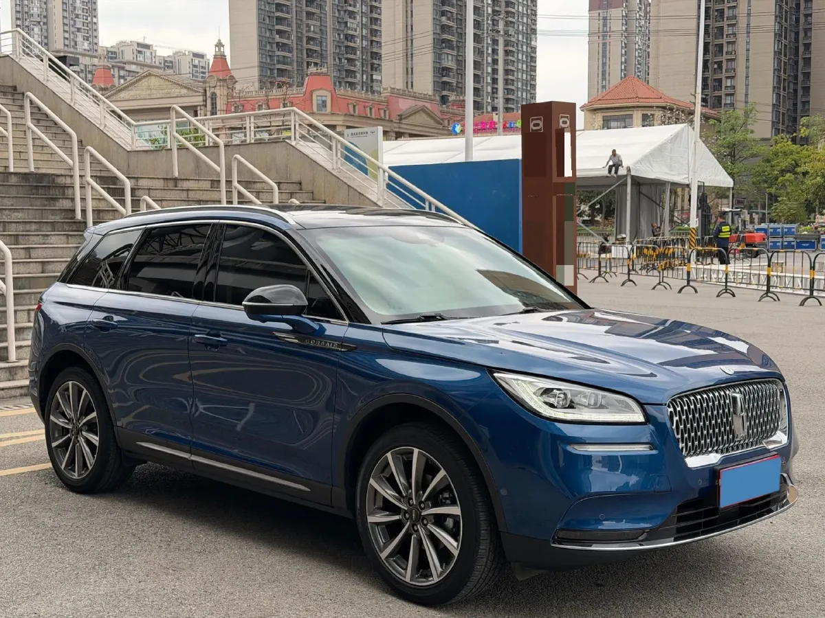 2022 Lincoln Corsair 2.0T 245HP L4 8AT,autocango,china used car exporter,china ev exporter,chinese used car exporter,chinese used ev exporter