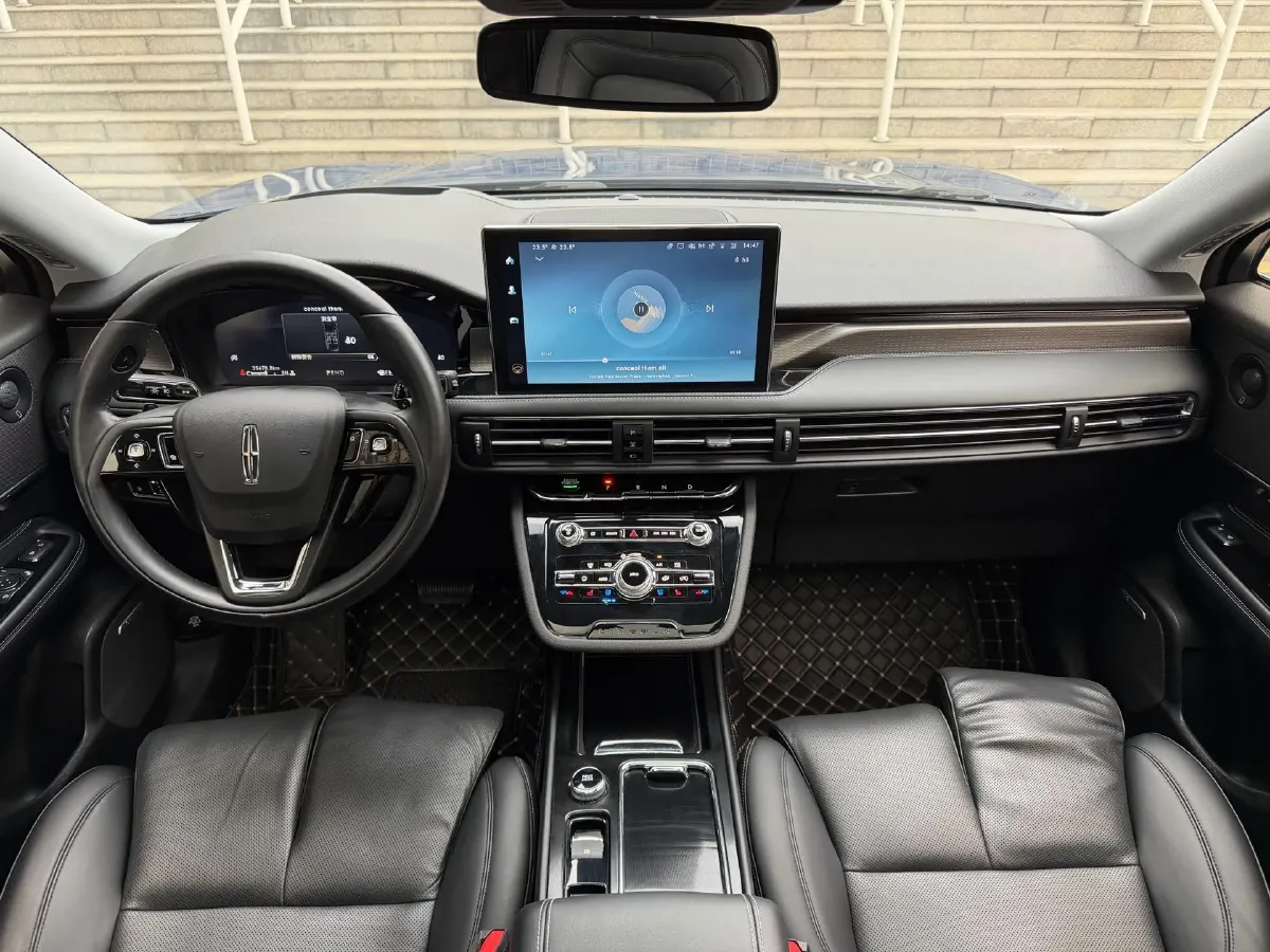 2022 Lincoln Corsair 2.0T 245HP L4 8AT,autocango,china used car exporter,china ev exporter,chinese used car exporter,chinese used ev exporter