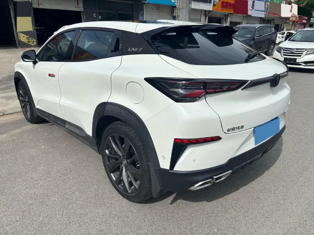 2020 ChangAn UNI-T 1.5T 180HP L4 7DCT,autocango,china used car exporter,china ev exporter,chinese used car exporter,chinese used ev exporter