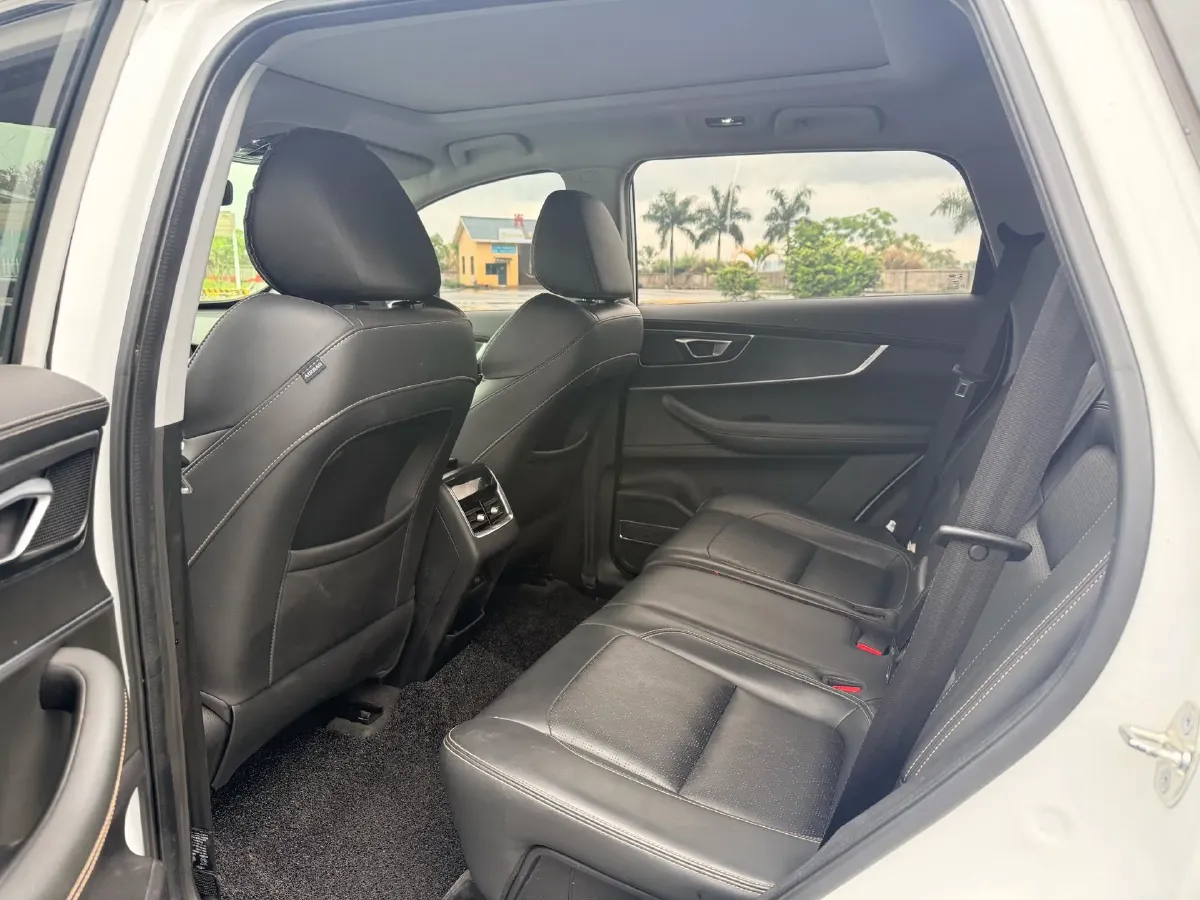 2021 Chery Tiggo 8 1.6T 197HP L4 7DCT,autocango,china used car exporter,china ev exporter,chinese used car exporter,chinese used ev exporter