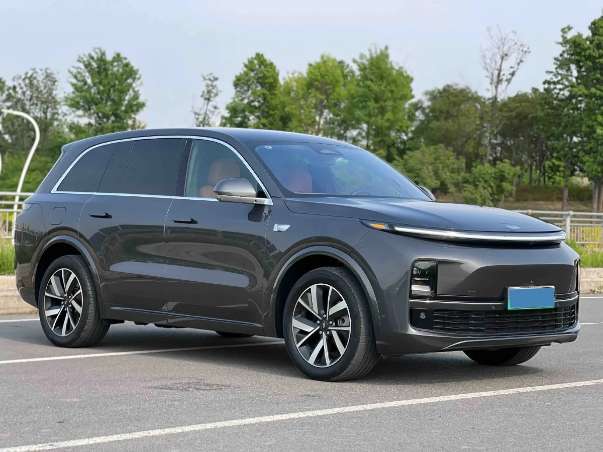 2023 Li L7 Range Extended 154HP REEV 40.9KWH,autocango,china used car exporter,china ev exporter,chinese used car exporter,chinese used ev exporter