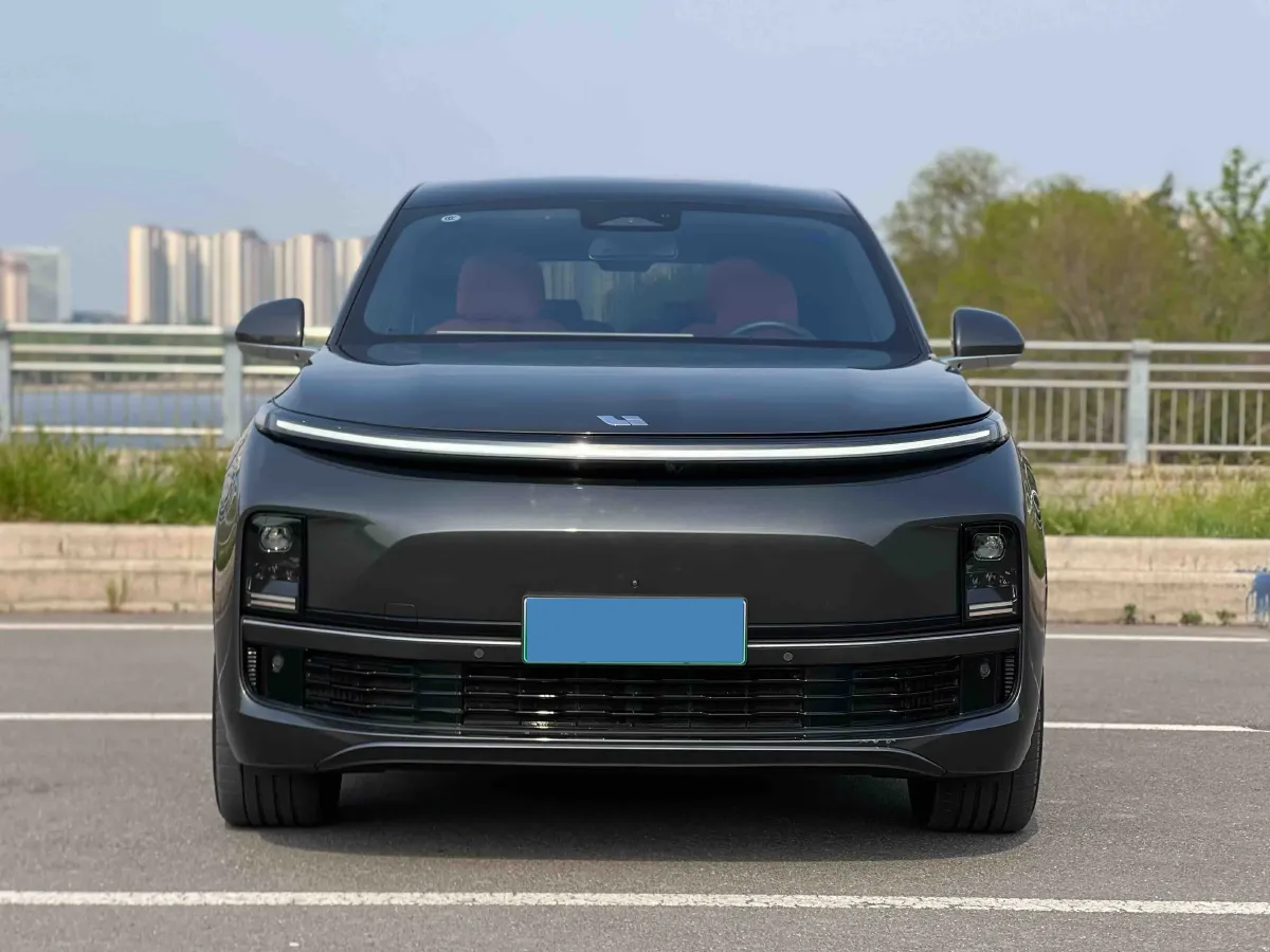 2023 Li L7 Range Extended 154HP REEV 40.9KWH,autocango,china used car exporter,china ev exporter,chinese used car exporter,chinese used ev exporter