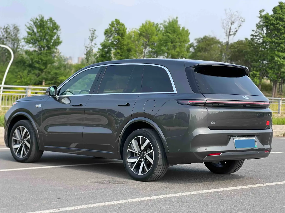 2023 Li L7 Range Extended 154HP REEV 40.9KWH,autocango,china used car exporter,china ev exporter,chinese used car exporter,chinese used ev exporter