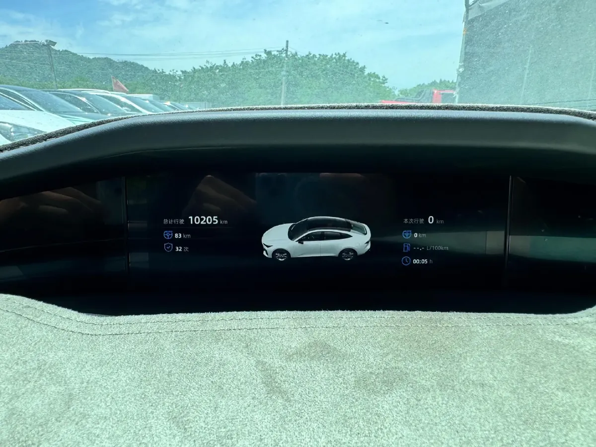 2022 ChangAn UNI-V 1.5T 188HP L4 7DCT,autocango,china used car exporter,china ev exporter,chinese used car exporter,chinese used ev exporter
