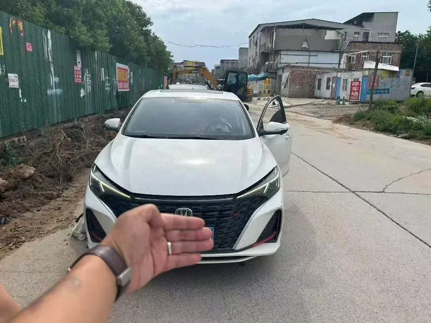 2022 ChangAn Eado 1.4T 160HP L4 7DCT,autocango,china used car exporter,china ev exporter,chinese used car exporter,chinese used ev exporter