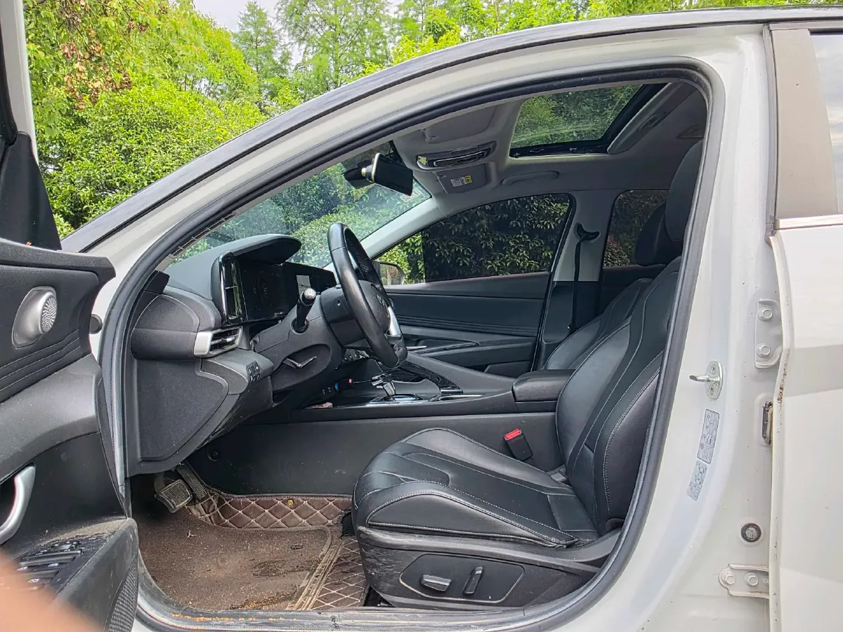 2021 Hyundai Elantra 1.5L 115HP L4 CVT,autocango,china used car exporter,china ev exporter,chinese used car exporter,chinese used ev exporter