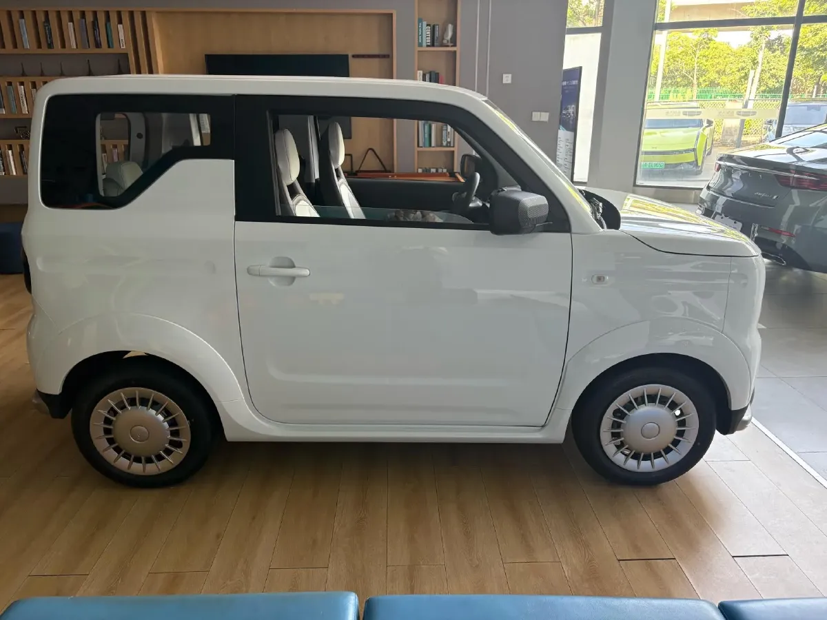 2025 Geely Lanqiqiu BEV,autocango,china used car exporter,china ev exporter,chinese used car exporter,chinese used ev exporter