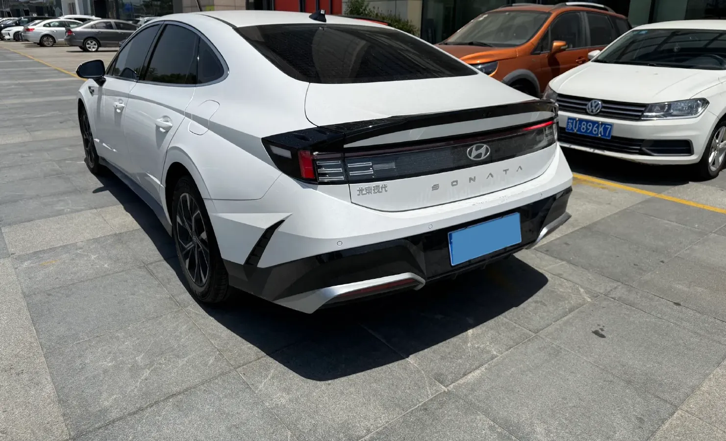 2024 Hyundai Sonata 1.5T 170HP L4 8AT,autocango,china used car exporter,china ev exporter,chinese used car exporter,chinese used ev exporter