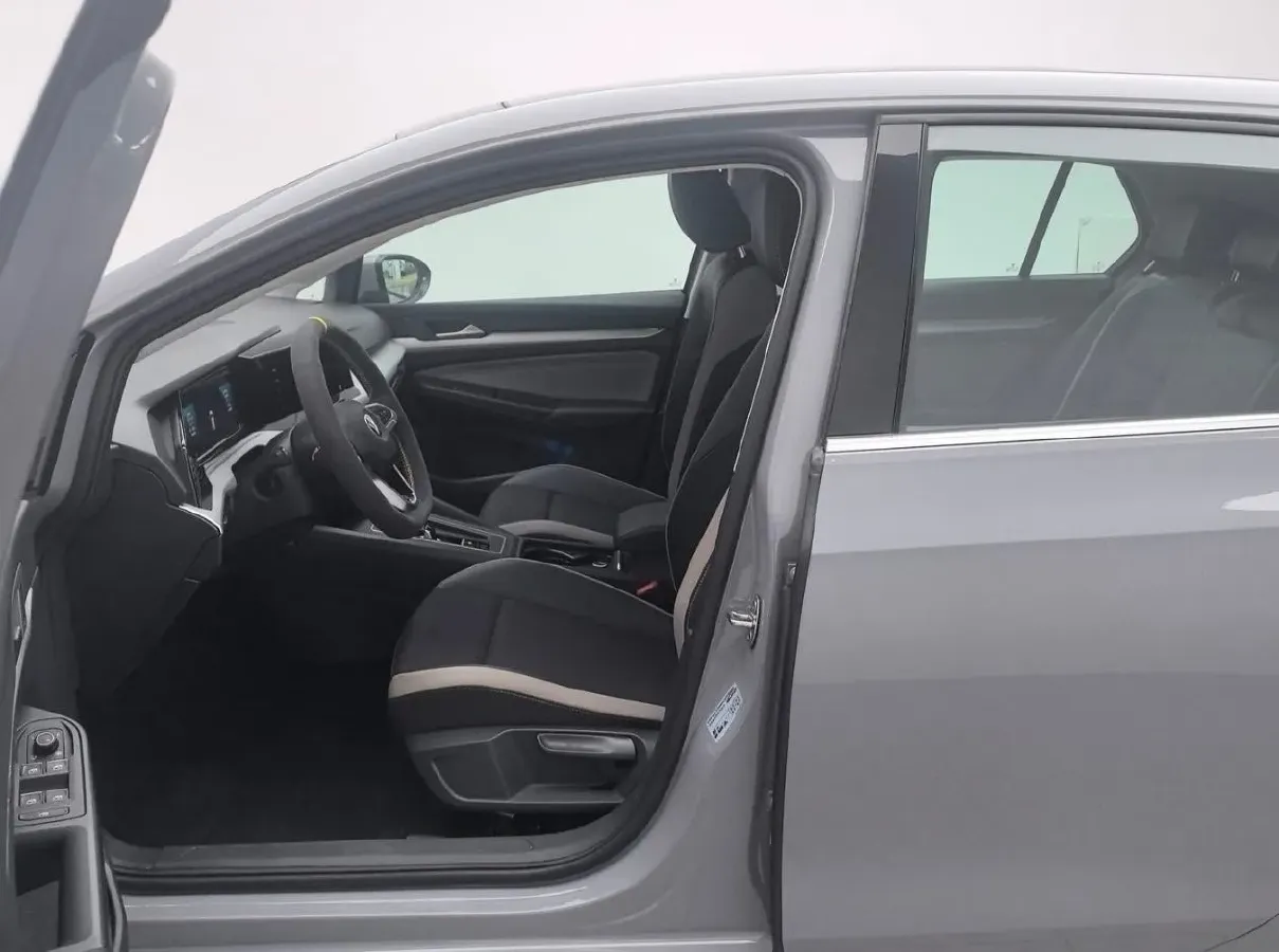 2023 Volkswagen Golf 1.4T 150HP L4 7DCT,autocango,china used car exporter,china ev exporter,chinese used car exporter,chinese used ev exporter