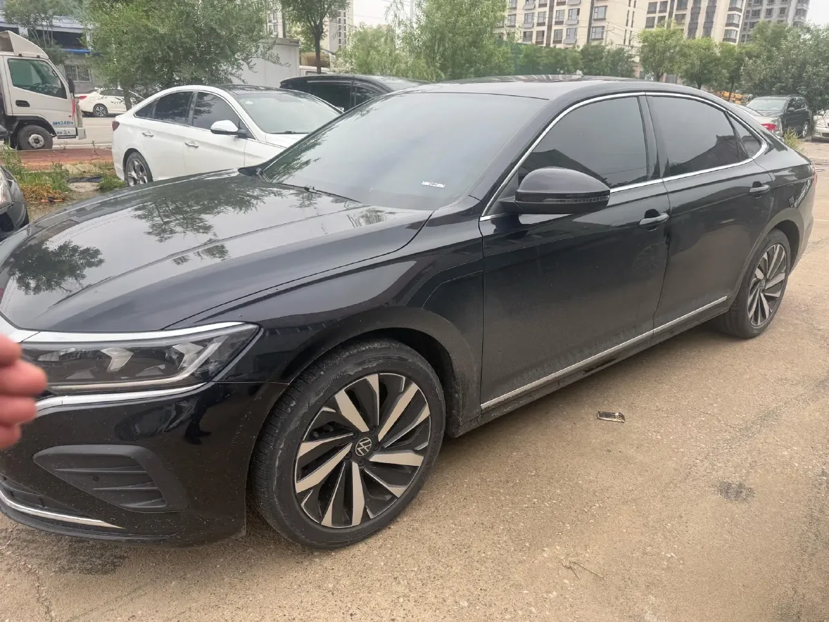 2024 Volkswagen Passat 2.0T 186HP L4 7DCT,autocango,china used car exporter,china ev exporter,chinese used car exporter,chinese used ev exporter