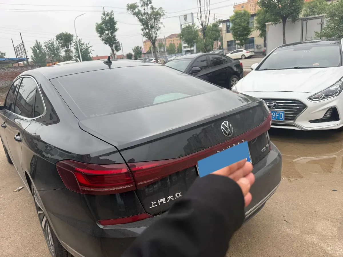 2024 Volkswagen Passat 2.0T 186HP L4 7DCT,autocango,china used car exporter,china ev exporter,chinese used car exporter,chinese used ev exporter