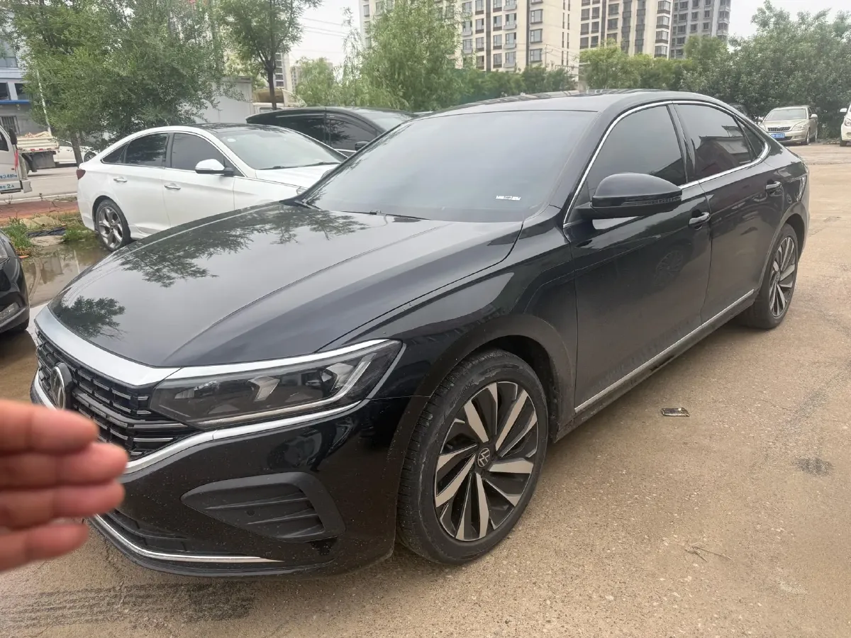 2024 Volkswagen Passat 2.0T 186HP L4 7DCT,autocango,china used car exporter,china ev exporter,chinese used car exporter,chinese used ev exporter