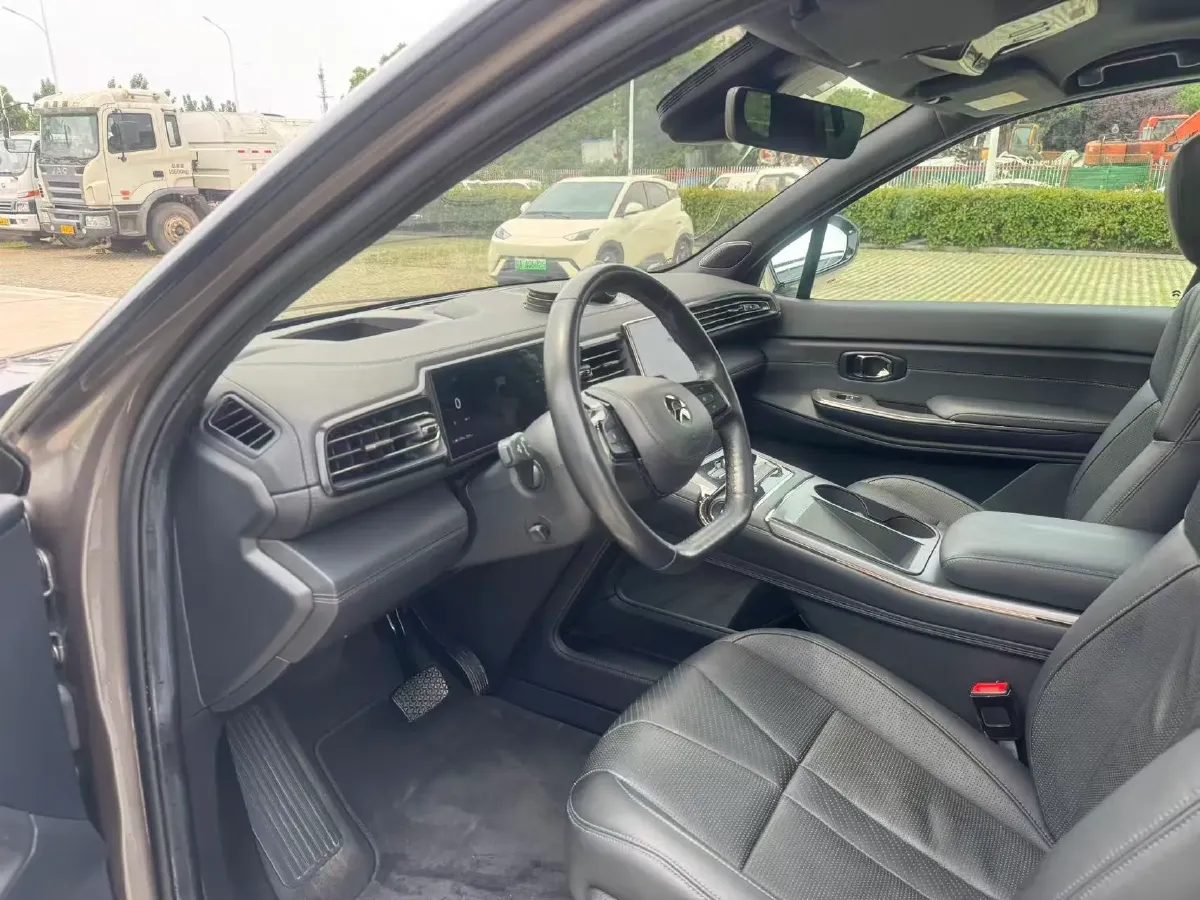 2020 NIO ES8 BEV 100KWH,autocango,china used car exporter,china ev exporter,chinese used car exporter,chinese used ev exporter