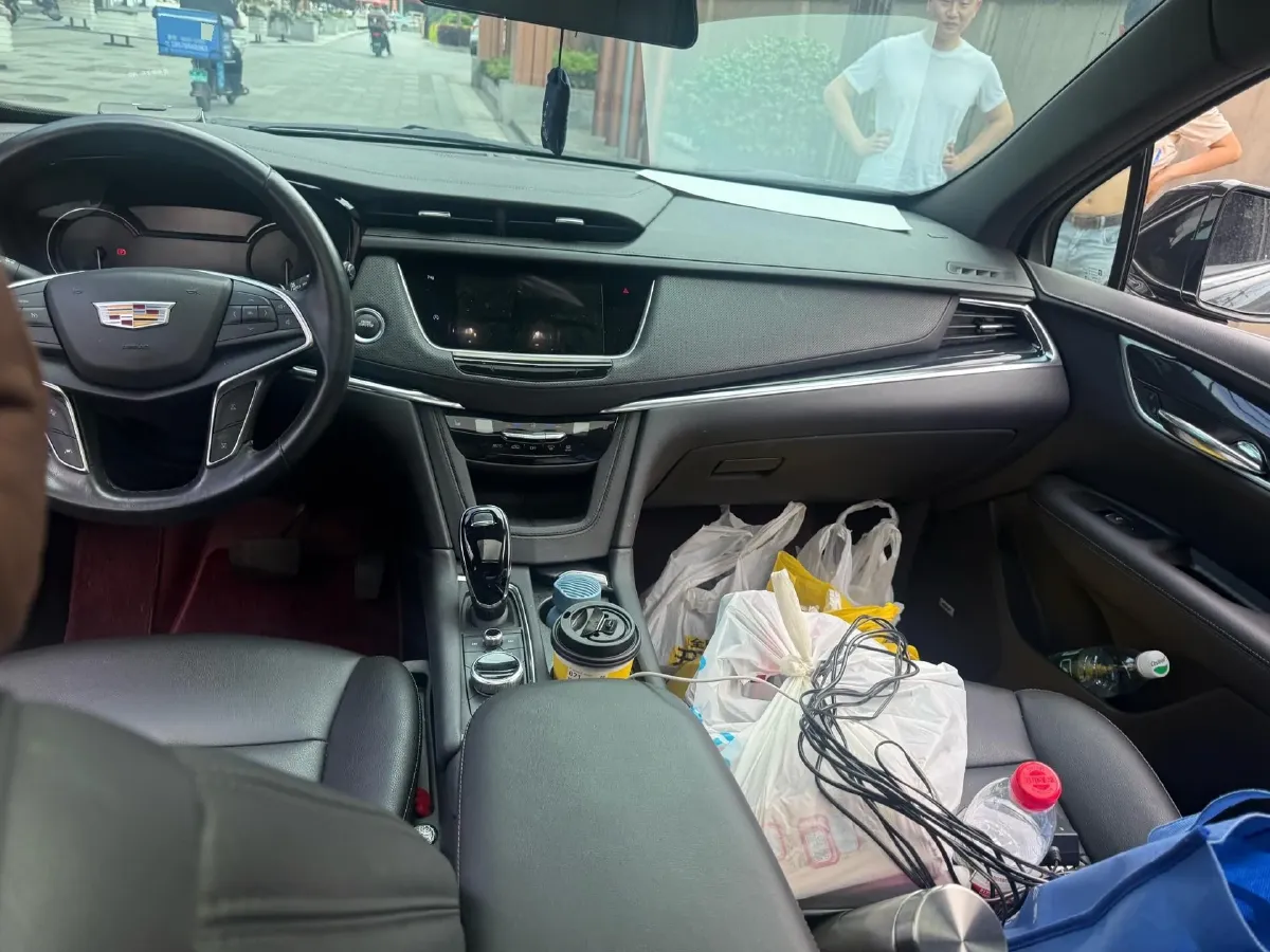 2024 Cadillac XT5 2.0T 237HP L4 9AT,autocango,china used car exporter,china ev exporter,chinese used car exporter,chinese used ev exporter