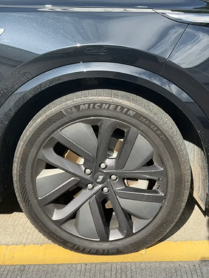 2024 Li L9 Range Extended 154HP REEV 52.3KWH,autocango,china used car exporter,china ev exporter,chinese used car exporter,chinese used ev exporter