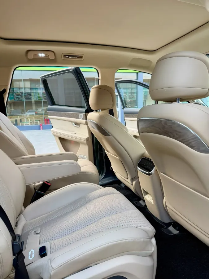 2022 Volvo S60 2.0T 197HP L4 8AT,autocango,china used car exporter,china ev exporter,chinese used car exporter,chinese used ev exporter