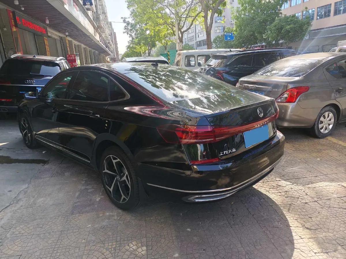 2024 Volkswagen Passat 2.0T 220HP L4 7DCT,autocango,china used car exporter,china ev exporter,chinese used car exporter,chinese used ev exporter