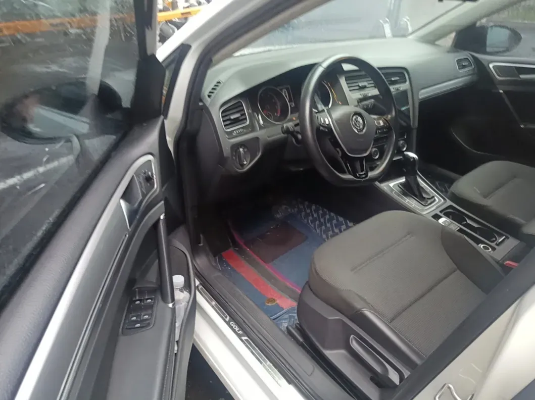 2018 Volkswagen Golf 1.6L 110HP L4 6AT,autocango,china used car exporter,china ev exporter,chinese used car exporter,chinese used ev exporter