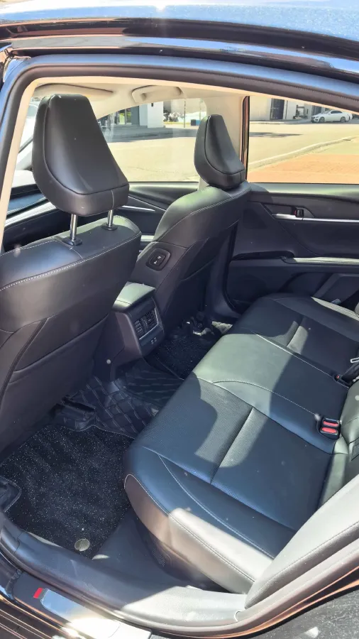 2024 Toyota Camry 2.0L 152HP L4 E-CVT Hybrid,autocango,china used car exporter,china ev exporter,chinese used car exporter,chinese used ev exporter