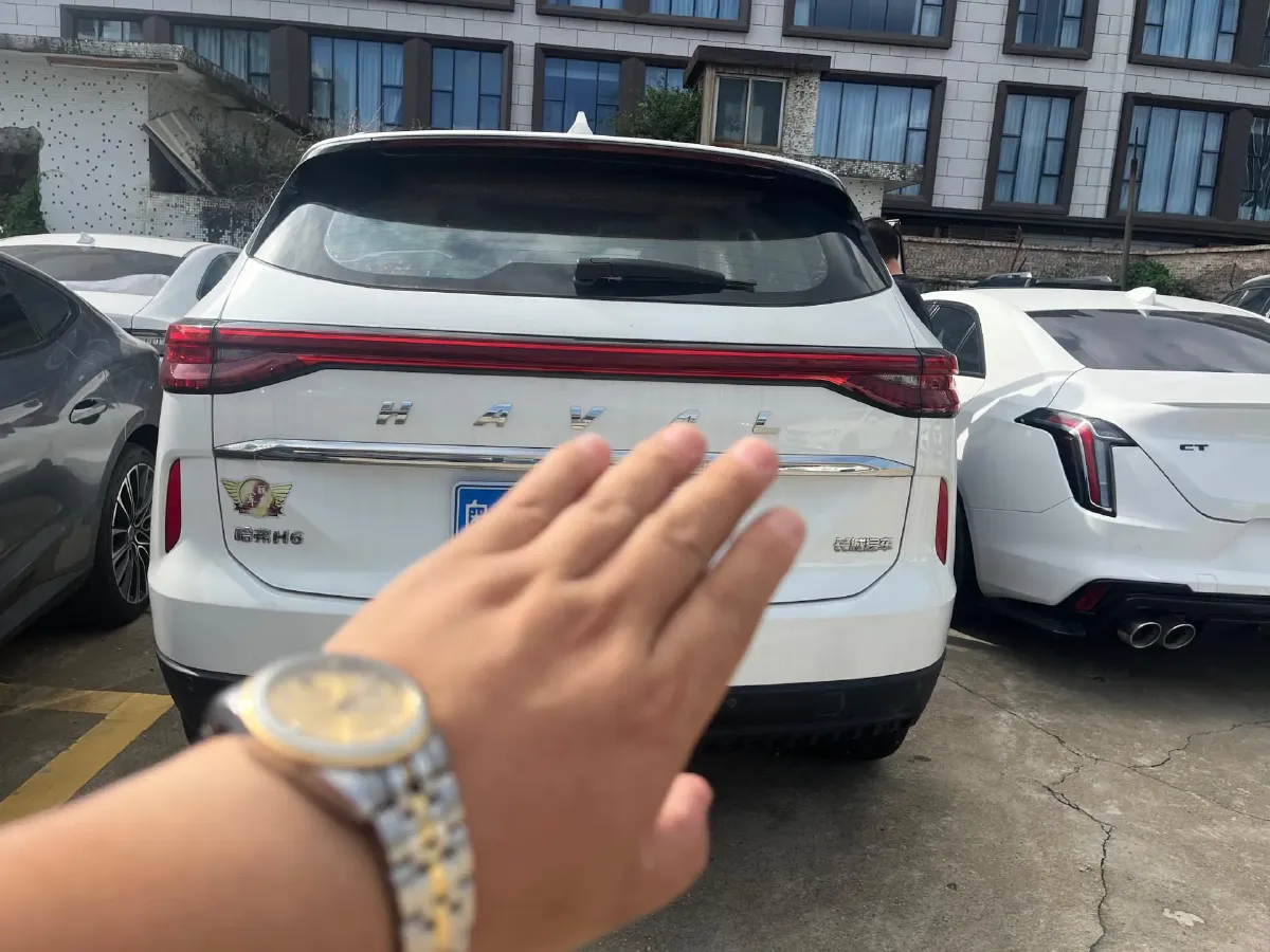 2021 Haval H6 1.5T 169HP L4 7DCT,autocango,china used car exporter,china ev exporter,chinese used car exporter,chinese used ev exporter