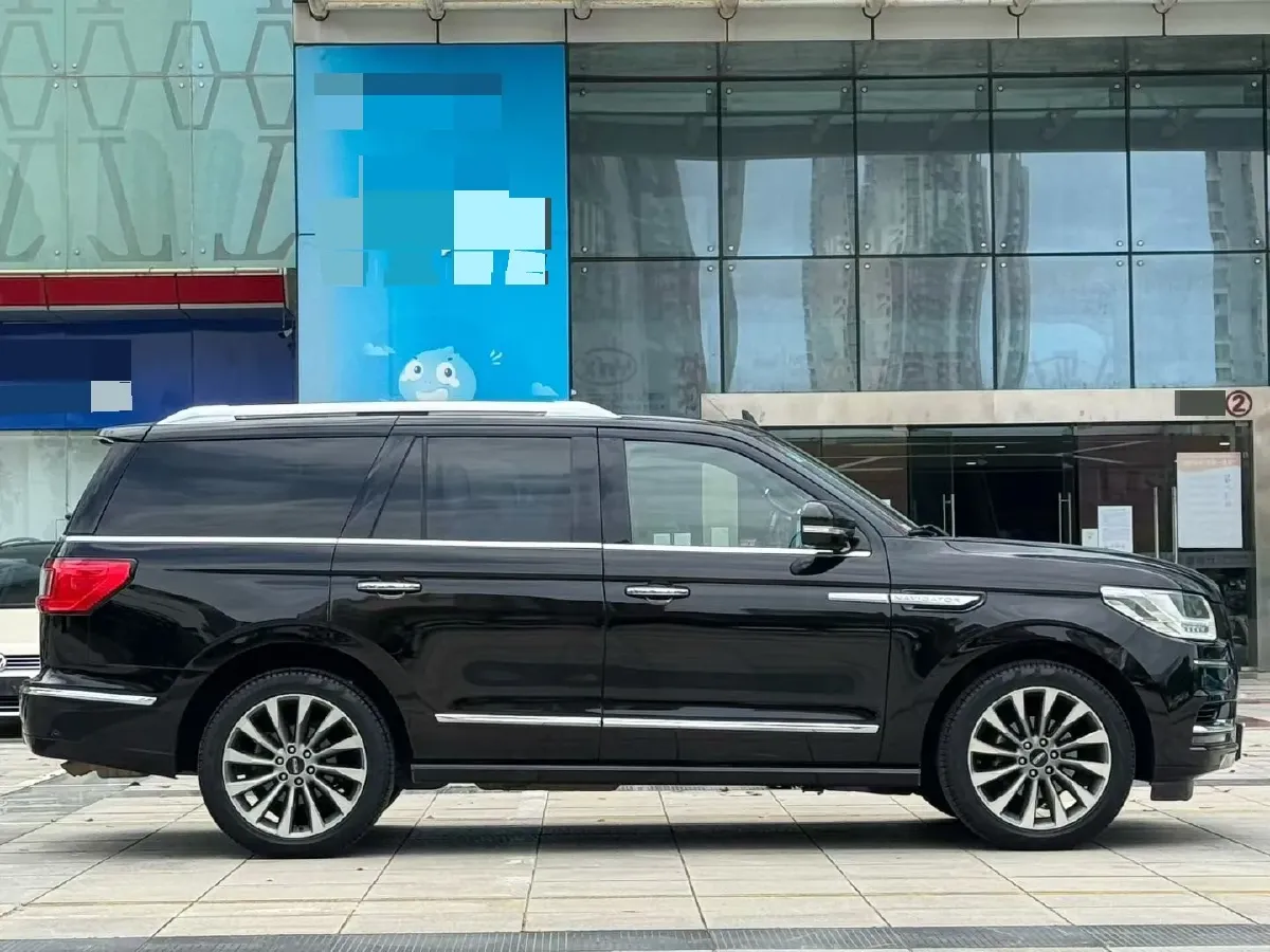2019 Lincoln Navigator 3.5T 388HP V6 10AT,autocango,china used car exporter,china ev exporter,chinese used car exporter,chinese used ev exporter
