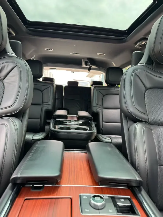 2019 Lincoln Navigator 3.5T 388HP V6 10AT,autocango,china used car exporter,china ev exporter,chinese used car exporter,chinese used ev exporter