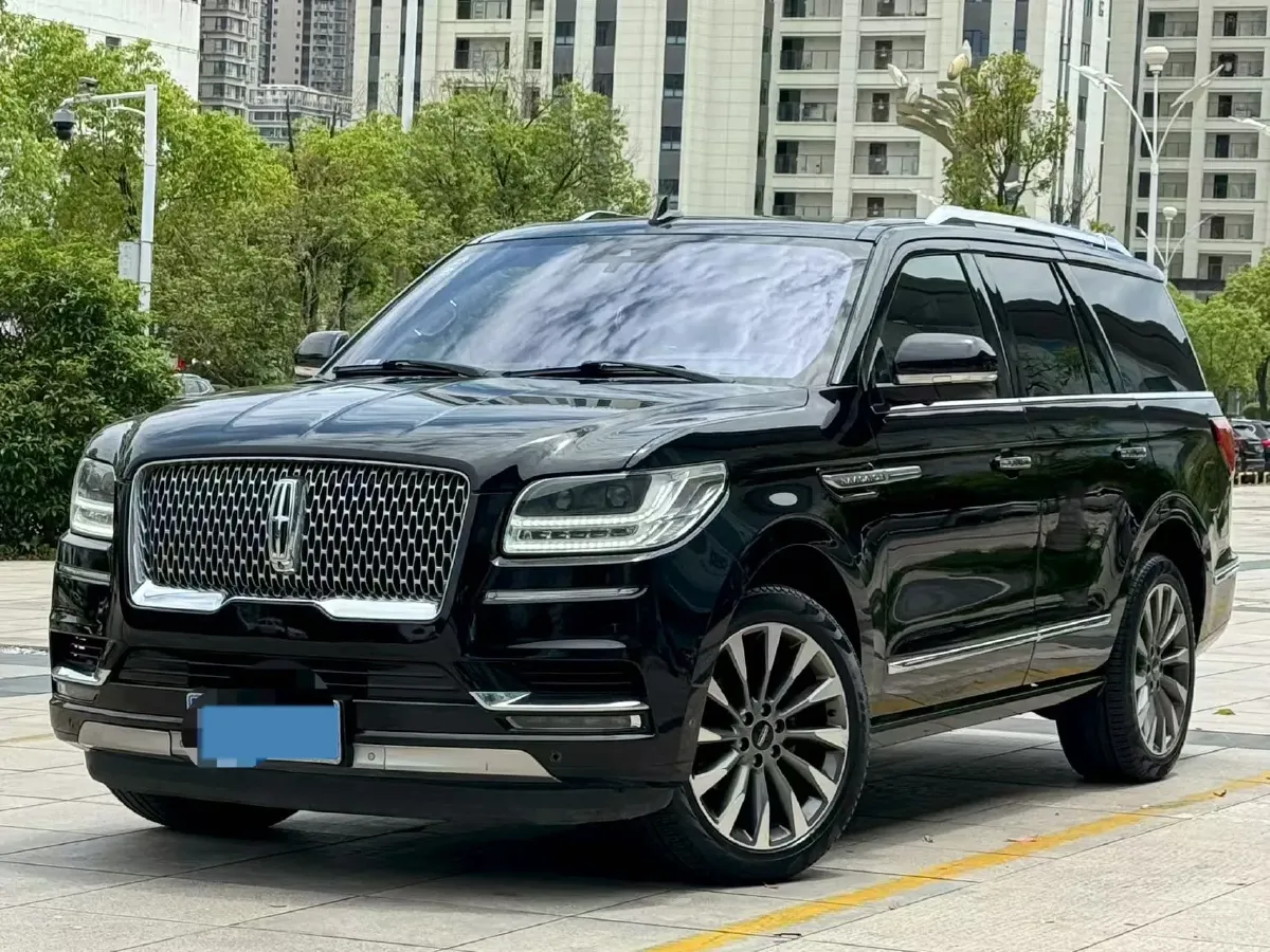 2019 Lincoln Navigator 3.5T 388HP V6 10AT,autocango,china used car exporter,china ev exporter,chinese used car exporter,chinese used ev exporter