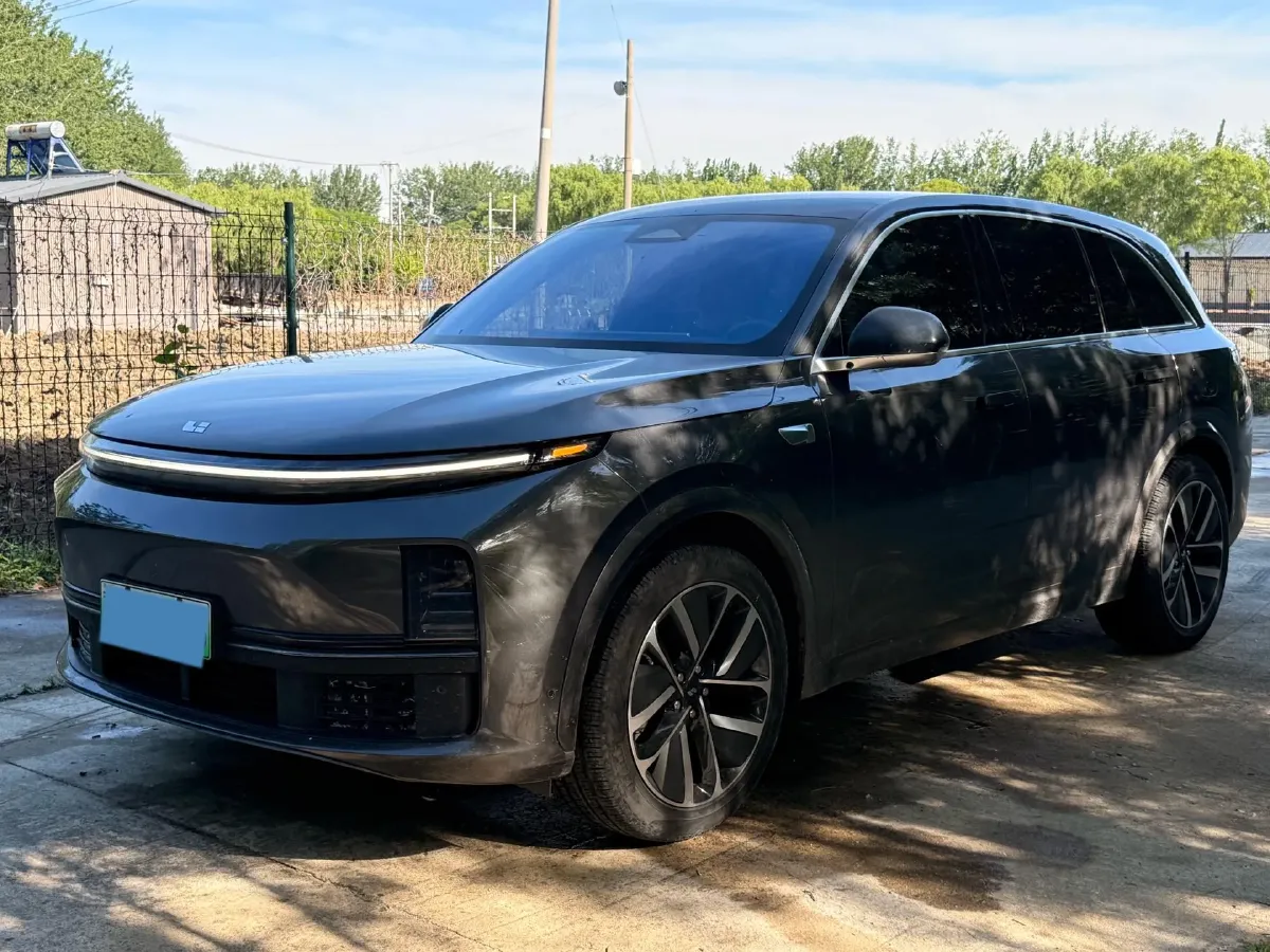 2023 Li L7 Range Extended 154HP REEV 40.9KWH,autocango,china used car exporter,china ev exporter,chinese used car exporter,chinese used ev exporter