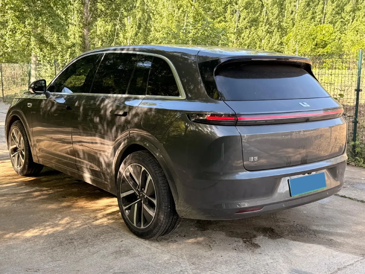 2023 Li L7 Range Extended 154HP REEV 40.9KWH,autocango,china used car exporter,china ev exporter,chinese used car exporter,chinese used ev exporter