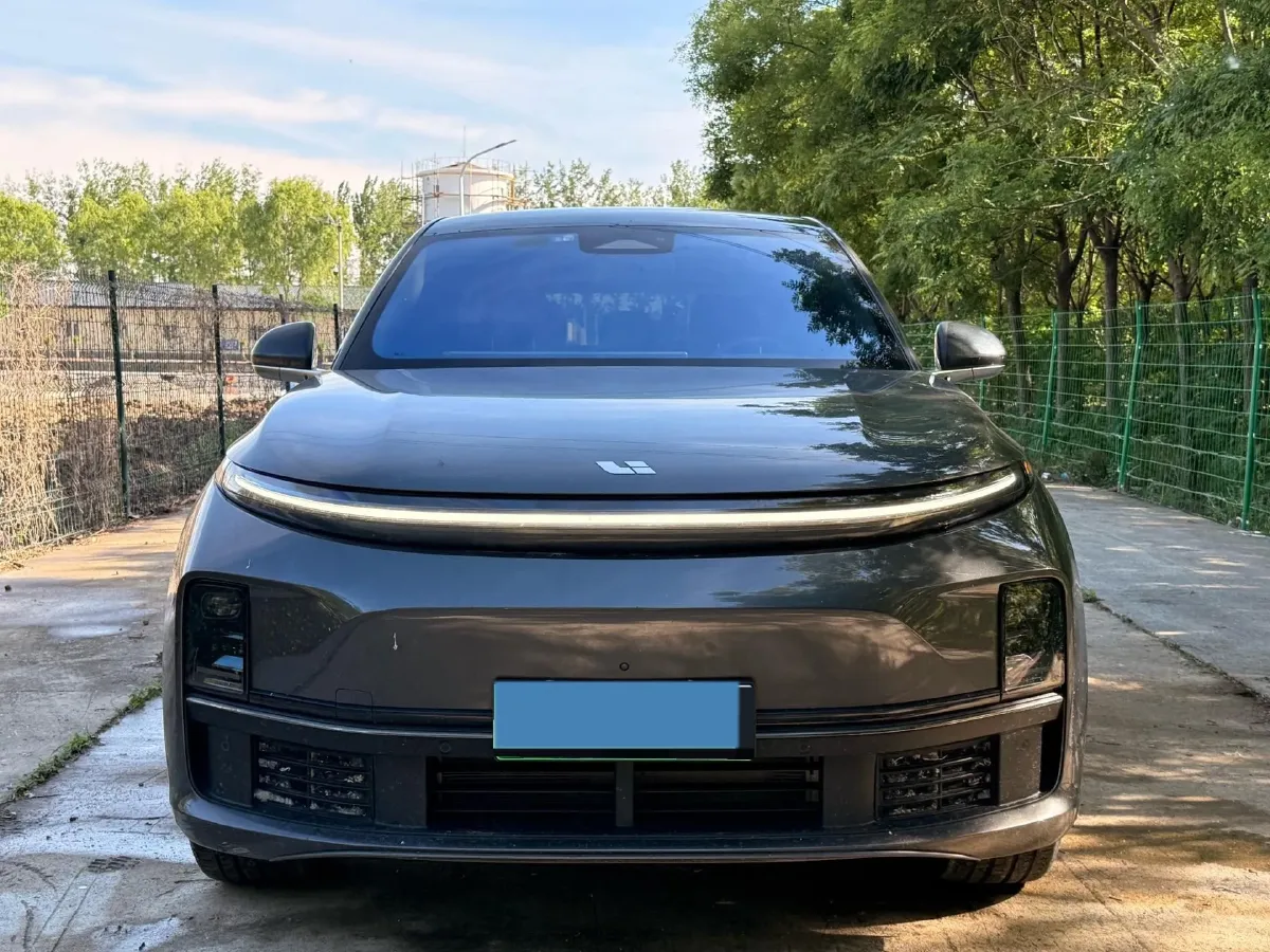 2023 Li L7 Range Extended 154HP REEV 40.9KWH,autocango,china used car exporter,china ev exporter,chinese used car exporter,chinese used ev exporter