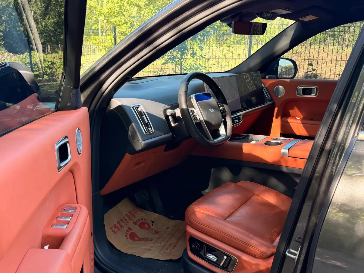 2023 Li L7 Range Extended 154HP REEV 40.9KWH,autocango,china used car exporter,china ev exporter,chinese used car exporter,chinese used ev exporter