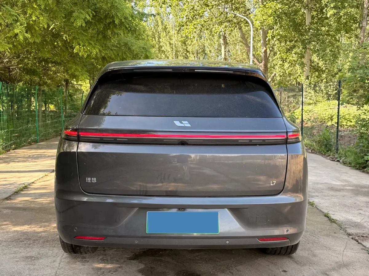 2023 Li L7 Range Extended 154HP REEV 40.9KWH,autocango,china used car exporter,china ev exporter,chinese used car exporter,chinese used ev exporter
