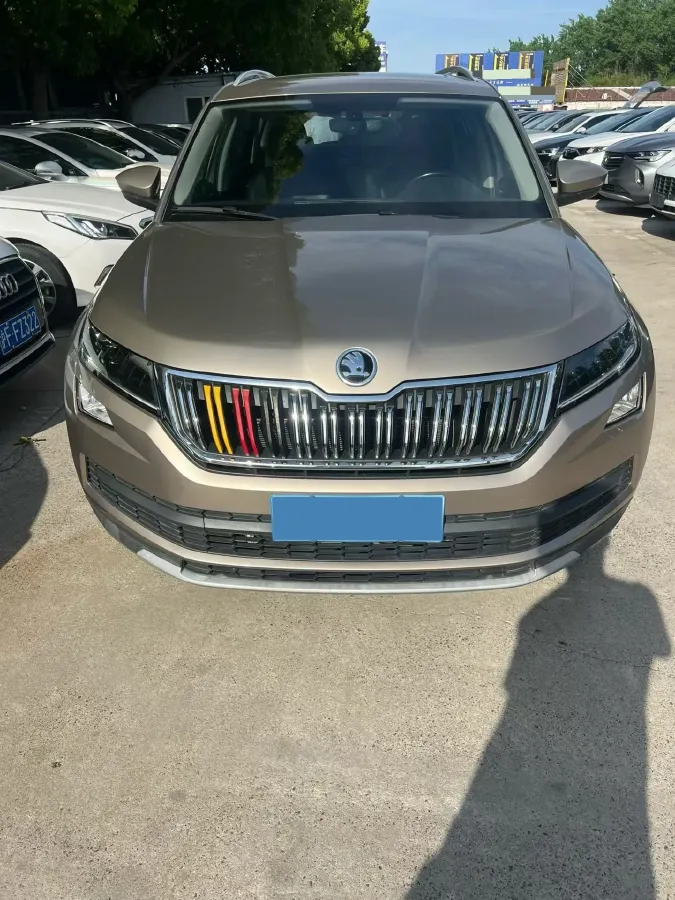 2018 Skoda Kodiak 2.0T 186HP L4 7DCT,autocango,china used car exporter,china ev exporter,chinese used car exporter,chinese used ev exporter