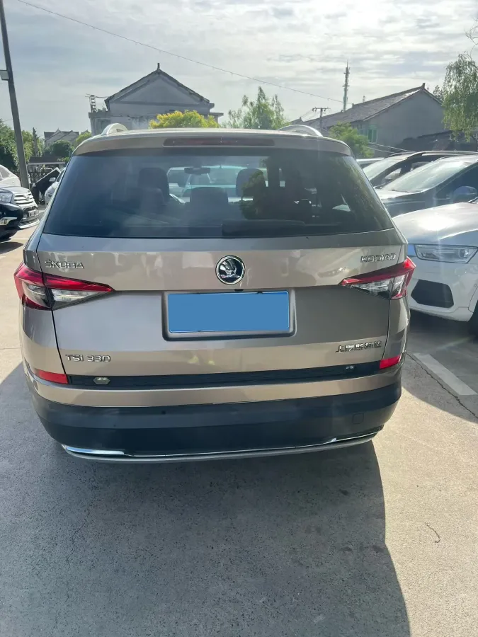 2018 Skoda Kodiak 2.0T 186HP L4 7DCT,autocango,china used car exporter,china ev exporter,chinese used car exporter,chinese used ev exporter
