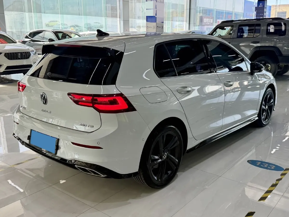 2023 Volkswagen Golf 1.4T 150HP L4 7DCT,autocango,china used car exporter,china ev exporter,chinese used car exporter,chinese used ev exporter