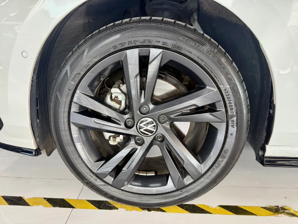 2023 Volkswagen Golf 1.4T 150HP L4 7DCT,autocango,china used car exporter,china ev exporter,chinese used car exporter,chinese used ev exporter