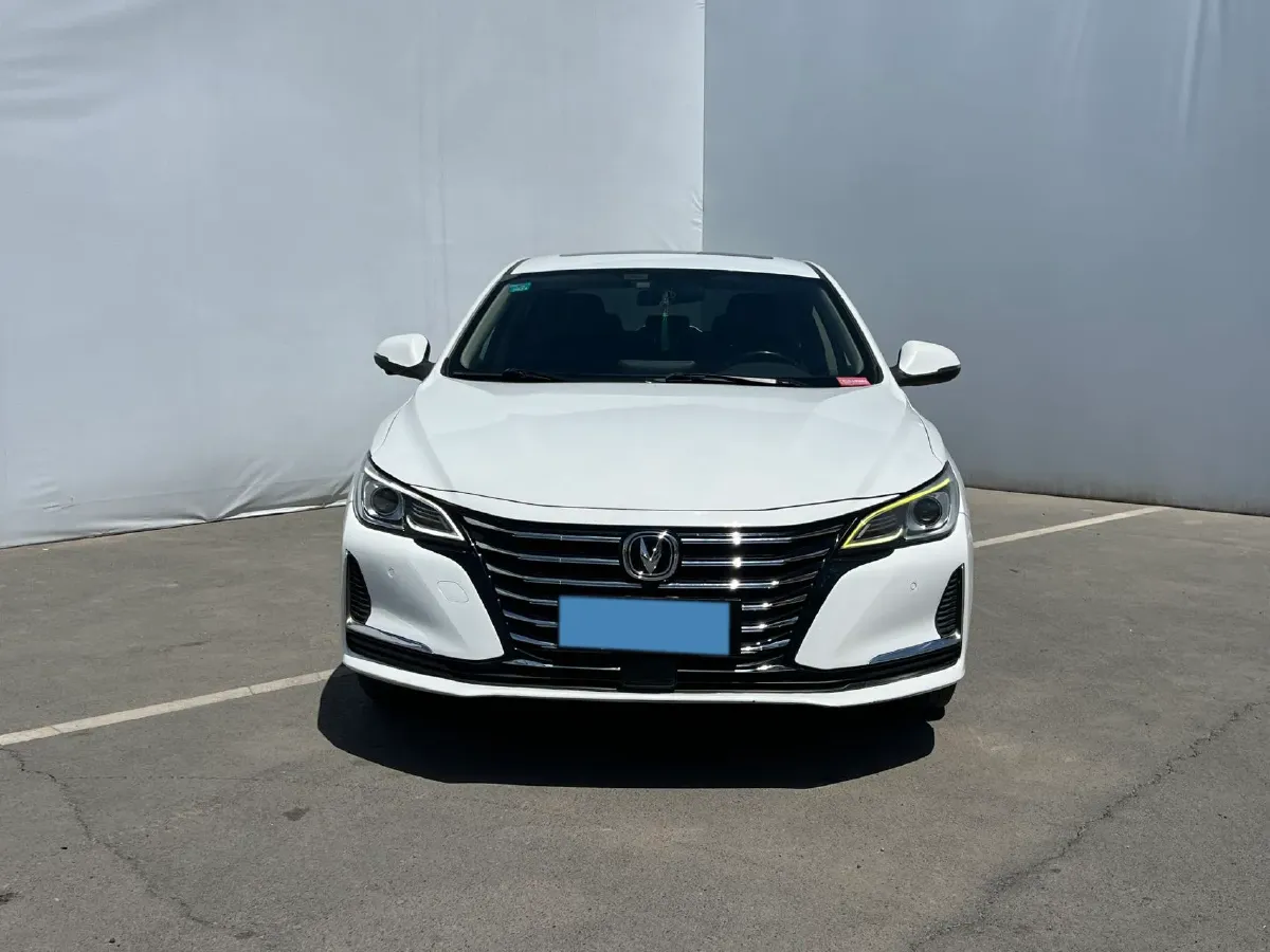 2020 ChangAn Raeton CC 1.5T 156HP L4 6AT,autocango,china used car exporter,china ev exporter,chinese used car exporter,chinese used ev exporter