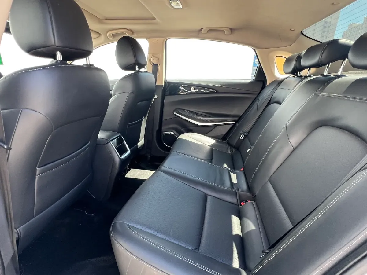 2020 ChangAn Raeton CC 1.5T 156HP L4 6AT,autocango,china used car exporter,china ev exporter,chinese used car exporter,chinese used ev exporter
