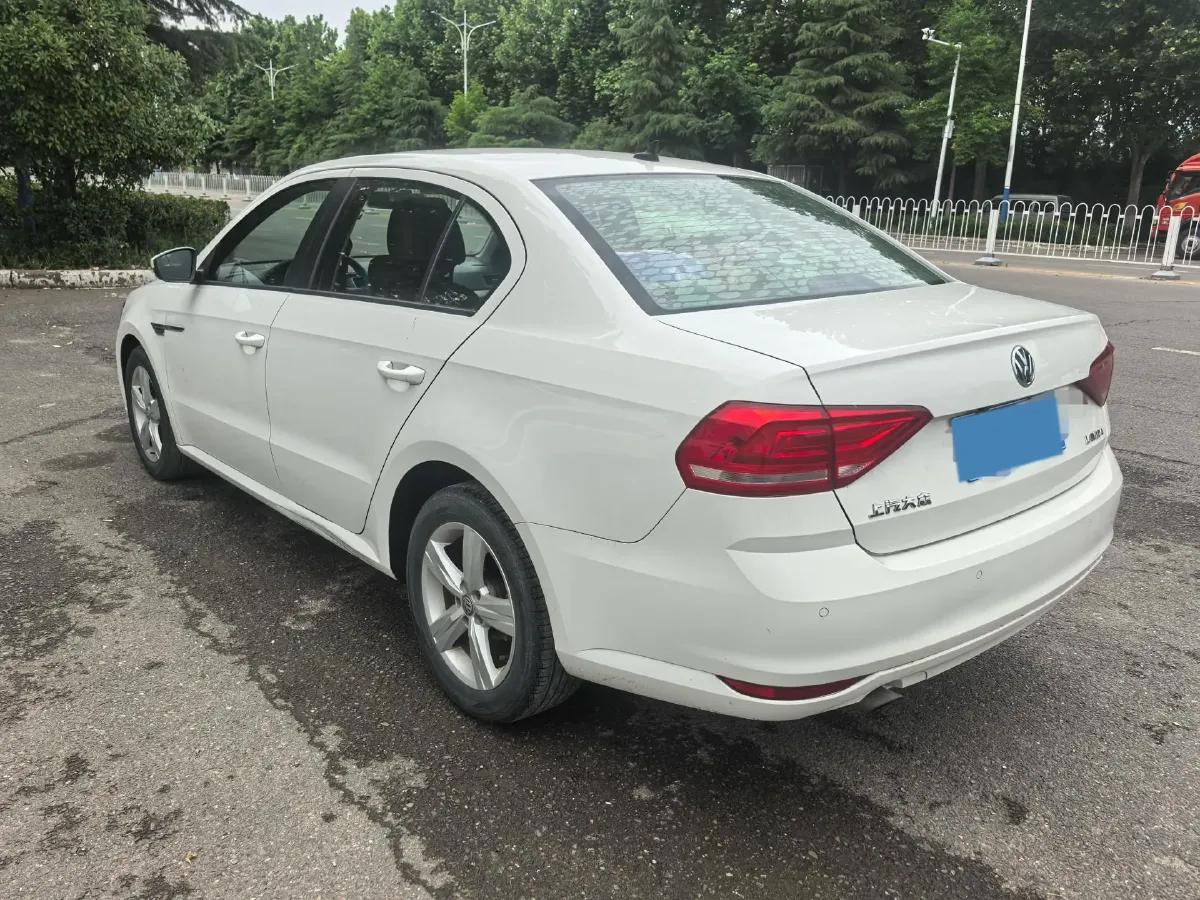 2017 Volkswagen Lavida 1.6L 110HP L4 6AT,autocango,china used car exporter,china ev exporter,chinese used car exporter,chinese used ev exporter