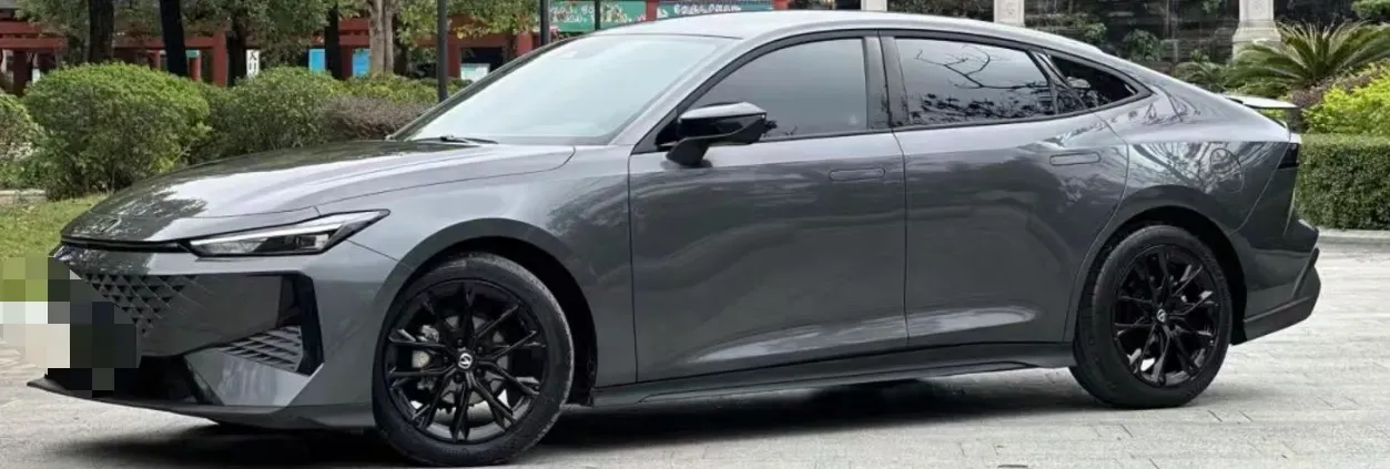 2024 ChangAn UNI-V 1.5T 188HP L4 7DCT,autocango,china used car exporter,china ev exporter,chinese used car exporter,chinese used ev exporter