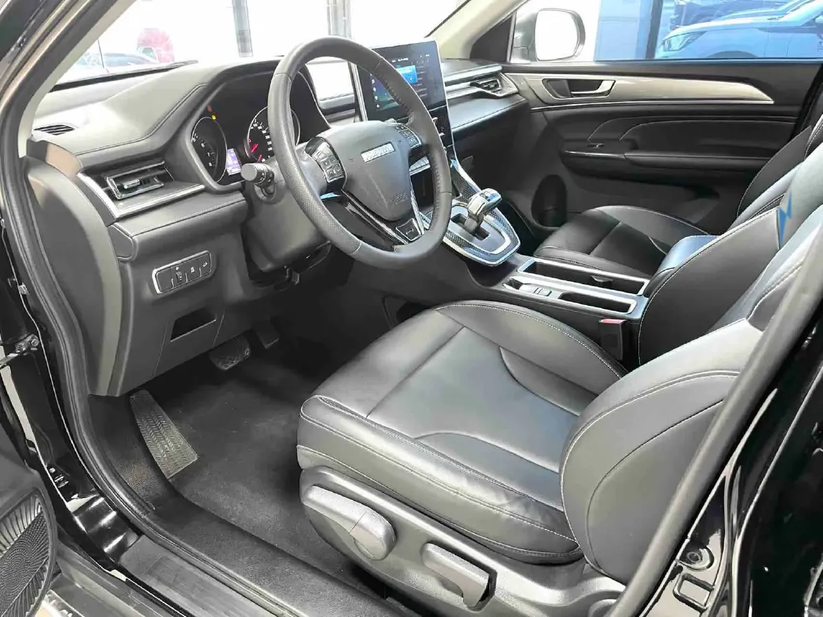 2021 Haval M6 1.5T 150HP L4 7DCT,autocango,china used car exporter,china ev exporter,chinese used car exporter,chinese used ev exporter