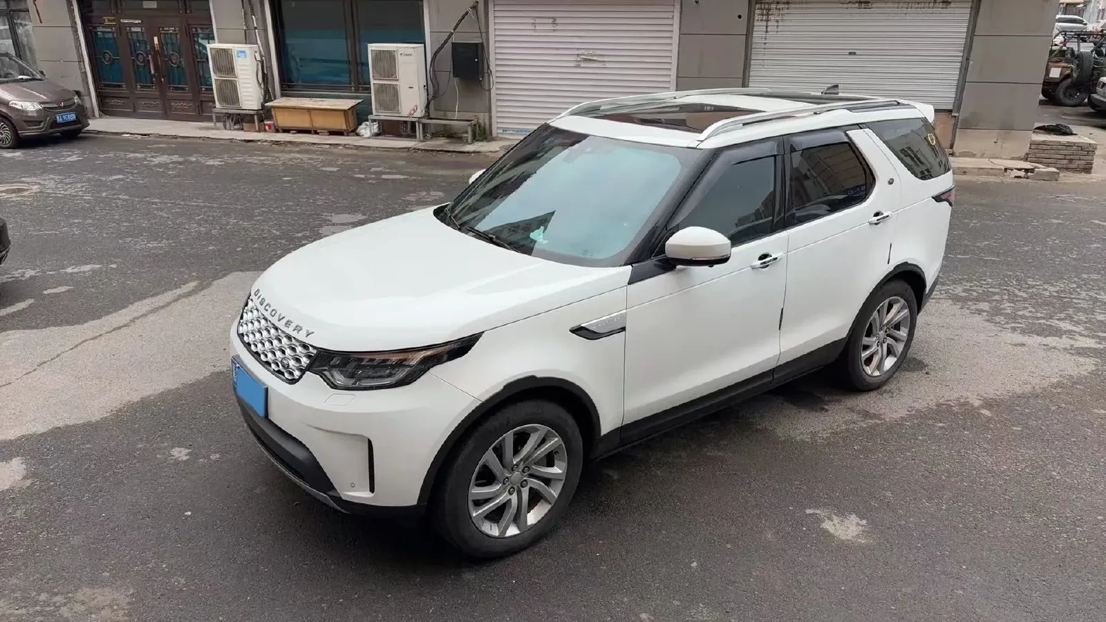 2018 Land Rover Discovery 3.0T 340HP V6 8AT,autocango,china used car exporter,china ev exporter,chinese used car exporter,chinese used ev exporter