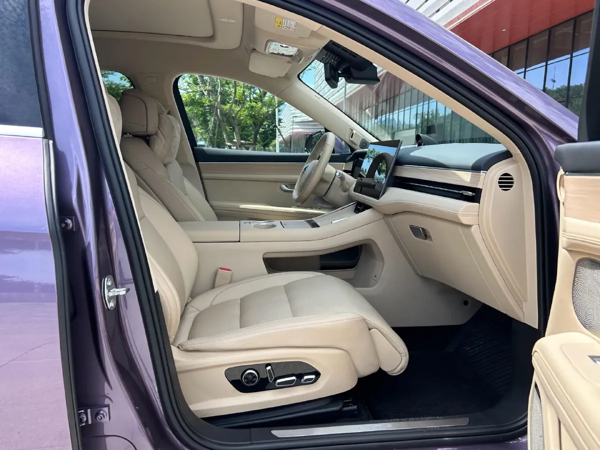 2025 AITO AITO M5 1.5T 152HP L4 REEV 42KWH,autocango,china used car exporter,china ev exporter,chinese used car exporter,chinese used ev exporter