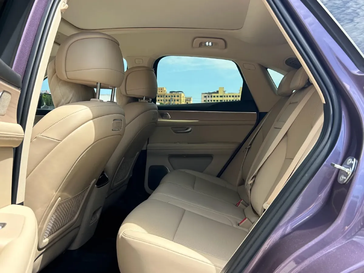 2025 AITO AITO M5 1.5T 152HP L4 REEV 42KWH,autocango,china used car exporter,china ev exporter,chinese used car exporter,chinese used ev exporter