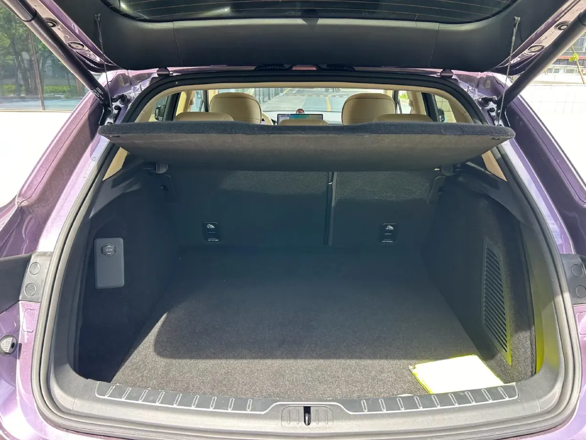 2025 AITO AITO M5 1.5T 152HP L4 REEV 42KWH,autocango,china used car exporter,china ev exporter,chinese used car exporter,chinese used ev exporter