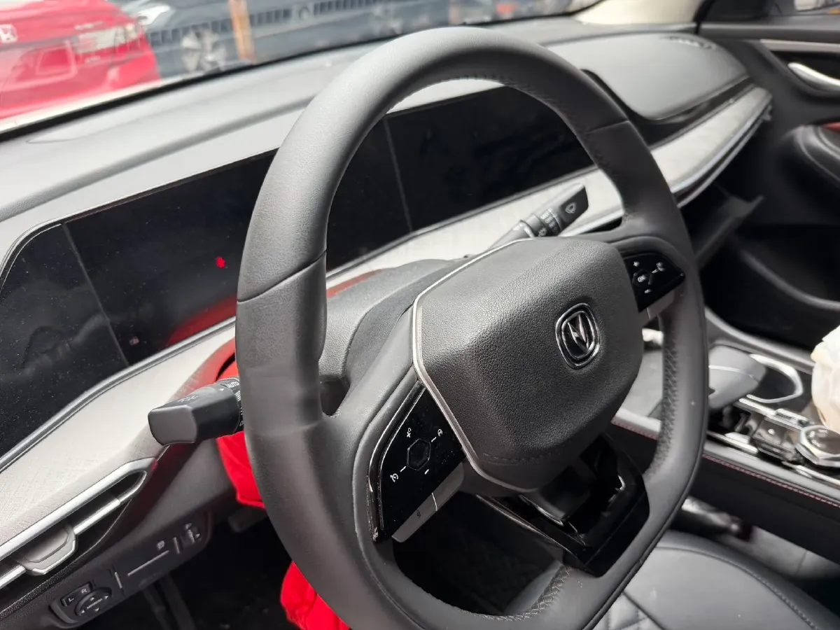 2021 ChangAn Eado 1.4T 160HP L4 7DCT,autocango,china used car exporter,china ev exporter,chinese used car exporter,chinese used ev exporter